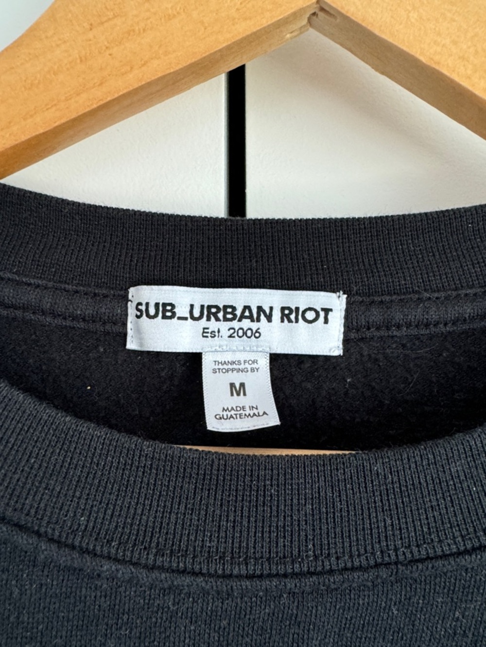 Sub_Urban Riot Black Cropped Raw-Hem Crewneck Sweatshirt - Picture 2 of 4
